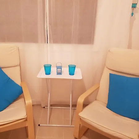 Daire Seaside Holiday Flat